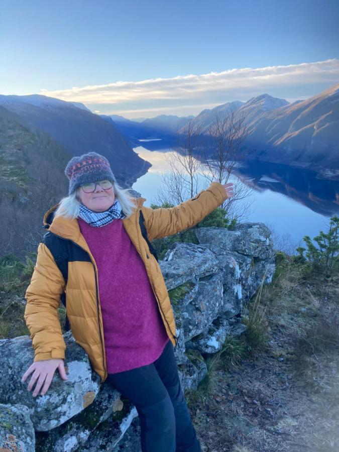 Line Pa Hauane1 Bed & Breakfast Volda Eksteriør bilde