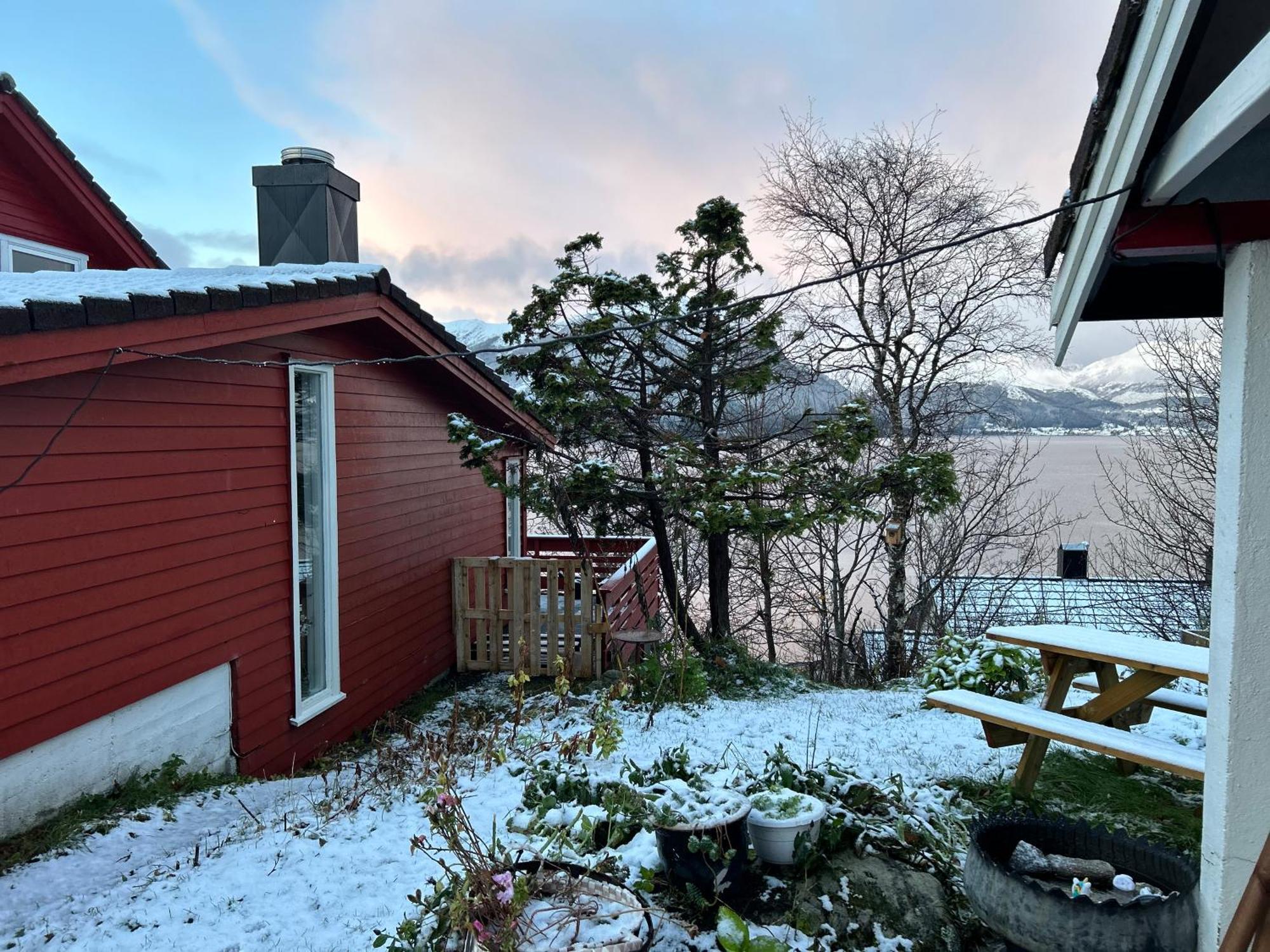 Line Pa Hauane1 Bed & Breakfast Volda Eksteriør bilde