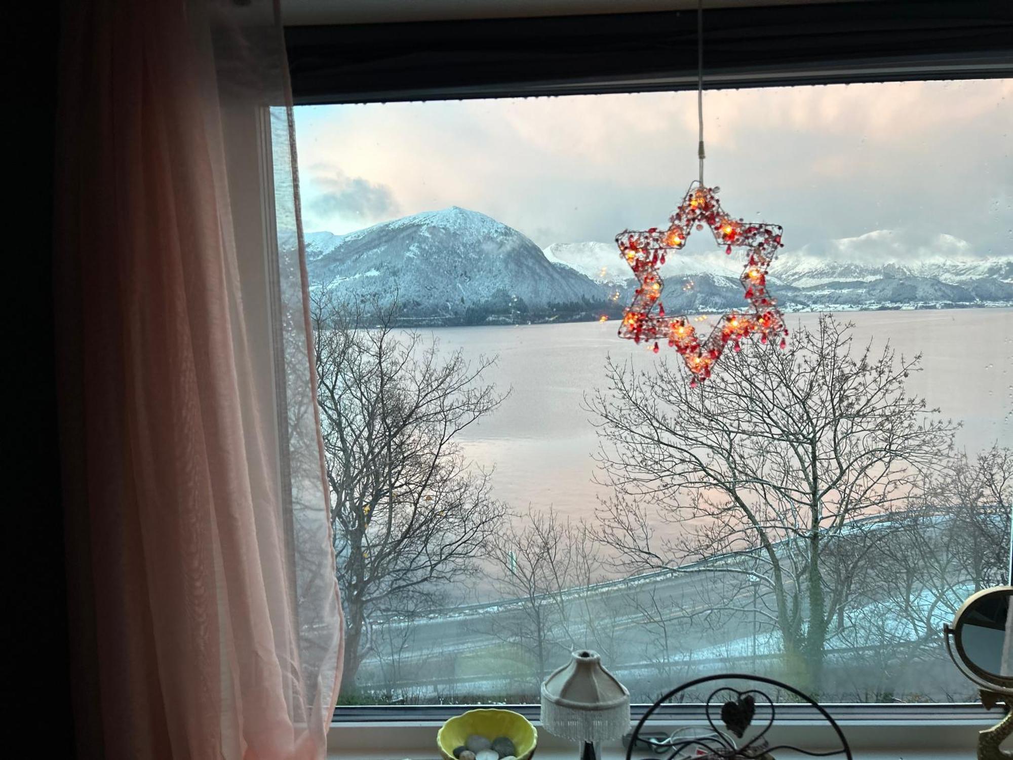 Line Pa Hauane1 Bed & Breakfast Volda Eksteriør bilde