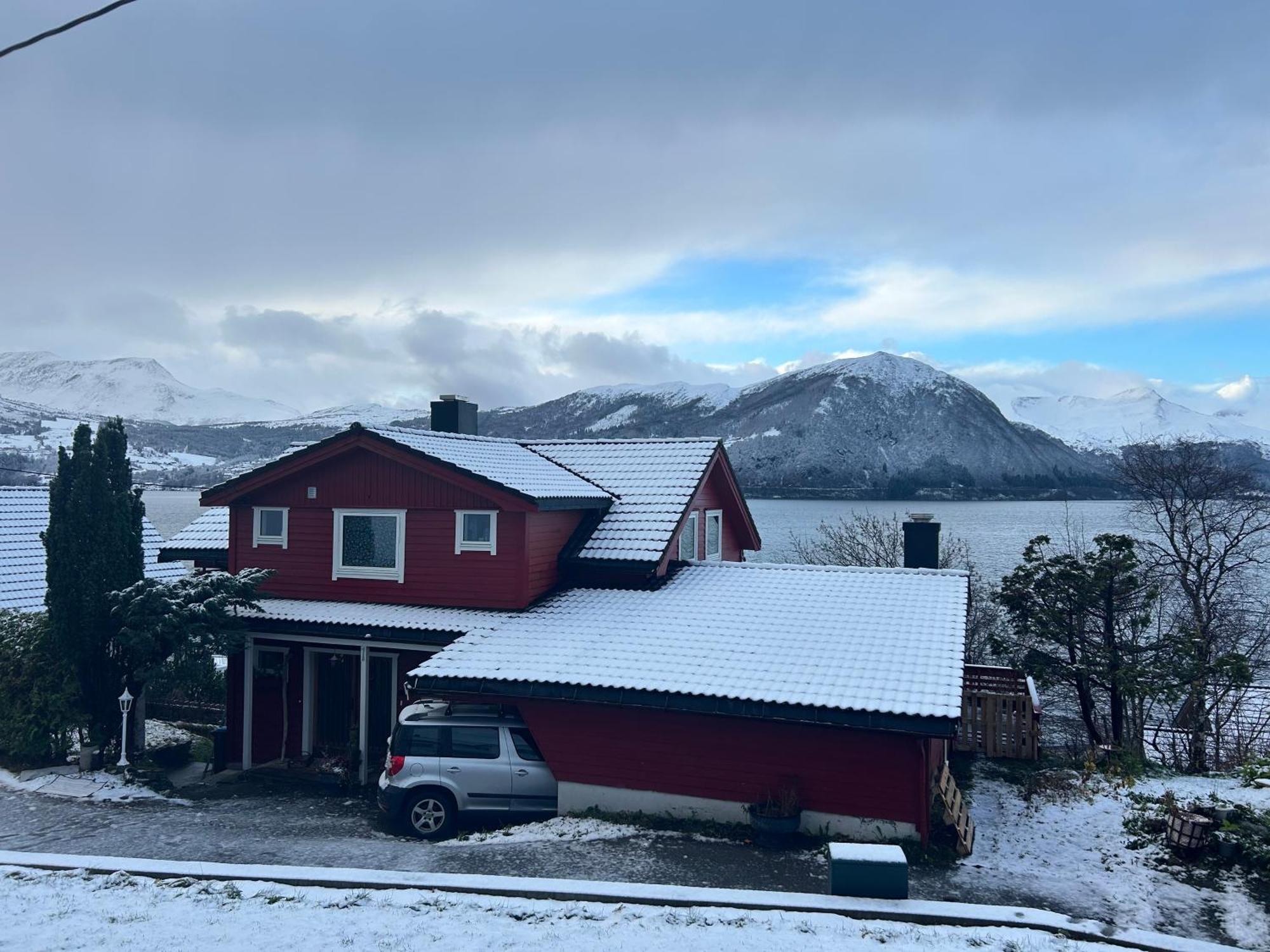 Line Pa Hauane1 Bed & Breakfast Volda Eksteriør bilde